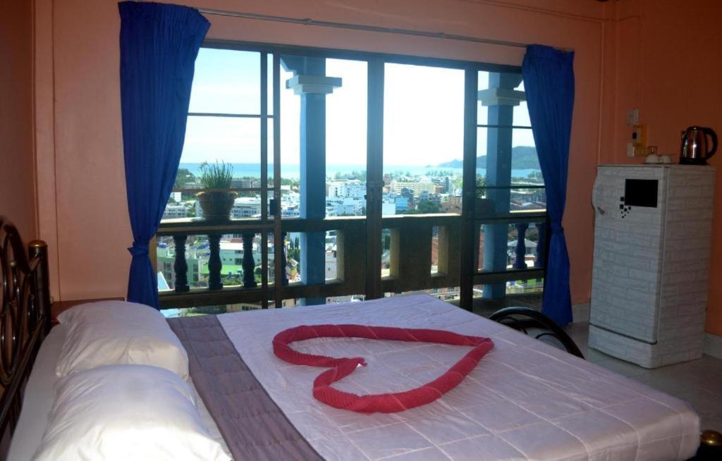 Oyo 851 On Hill Residence Patong Экстерьер фото