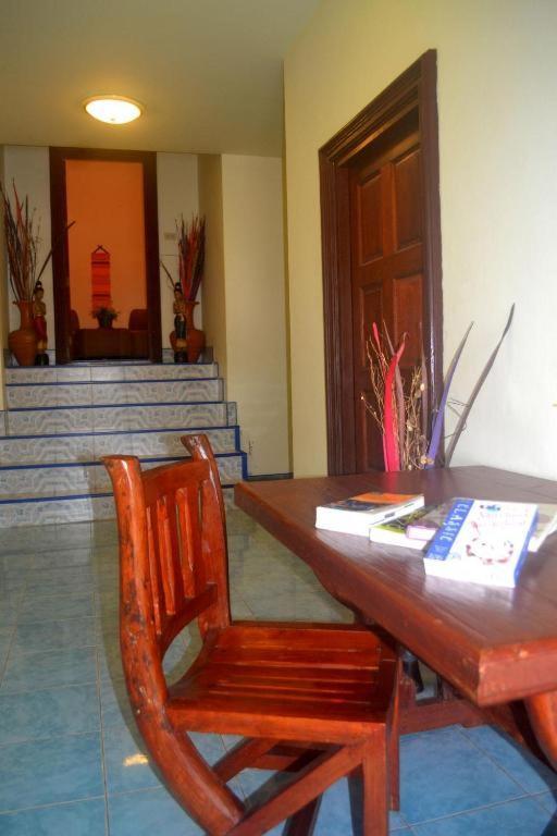 Oyo 851 On Hill Residence Patong Экстерьер фото