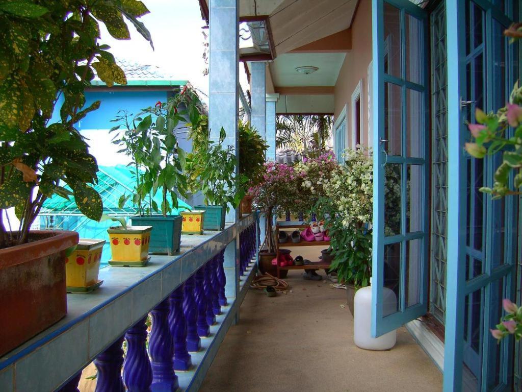 Oyo 851 On Hill Residence Patong Экстерьер фото